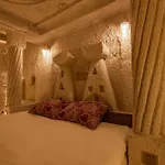 Apartment Tyana Cave House