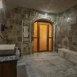 Tyana Cave House Apartment *