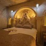 Tyana Cave House Nar