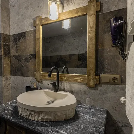Tyana Cave House Apartamento Nar
