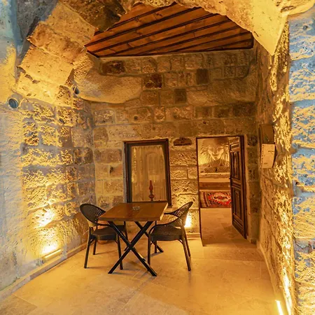 Tyana Cave House 아파트