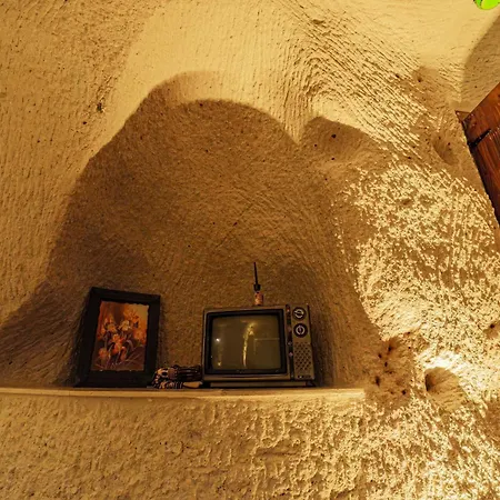 아파트 Tyana Cave House *