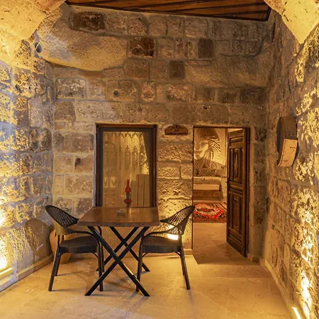 아파트 Tyana Cave House