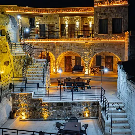 Tyana Cave House * Nar
