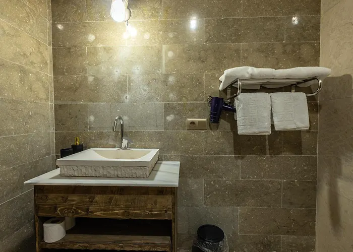 Apartment Tyana Cave House *