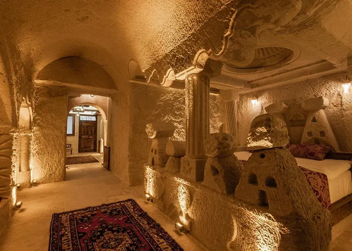 Tyana Cave House * Nar