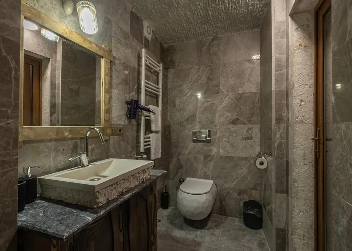 Tyana Cave House * Nar