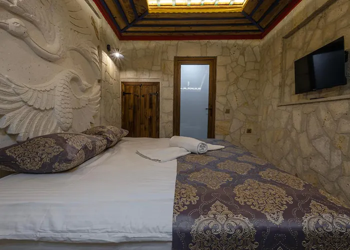 Tyana Cave House * Nar